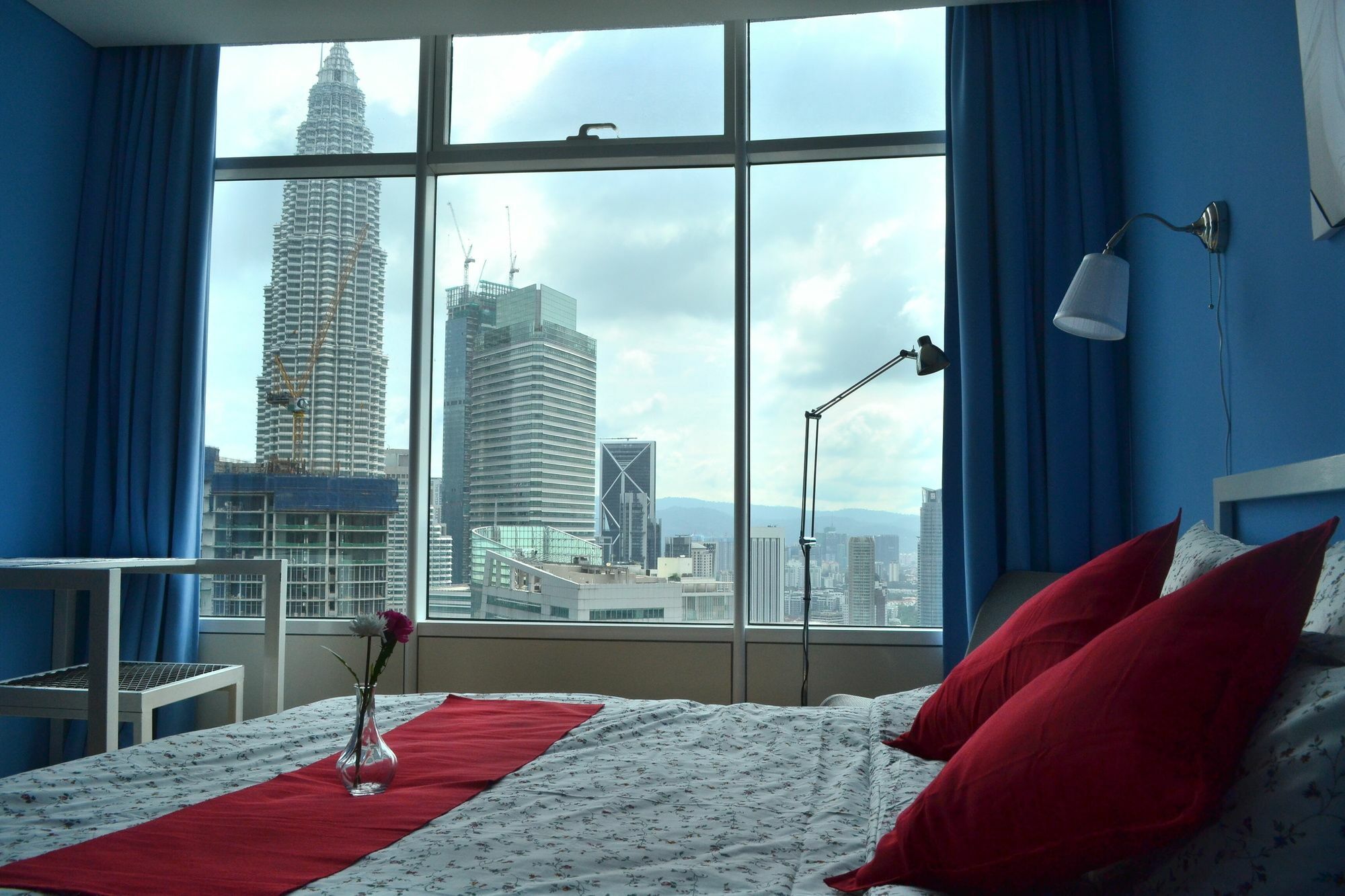 Vortex Suites Klcc Kuala Lumpur Exterior photo