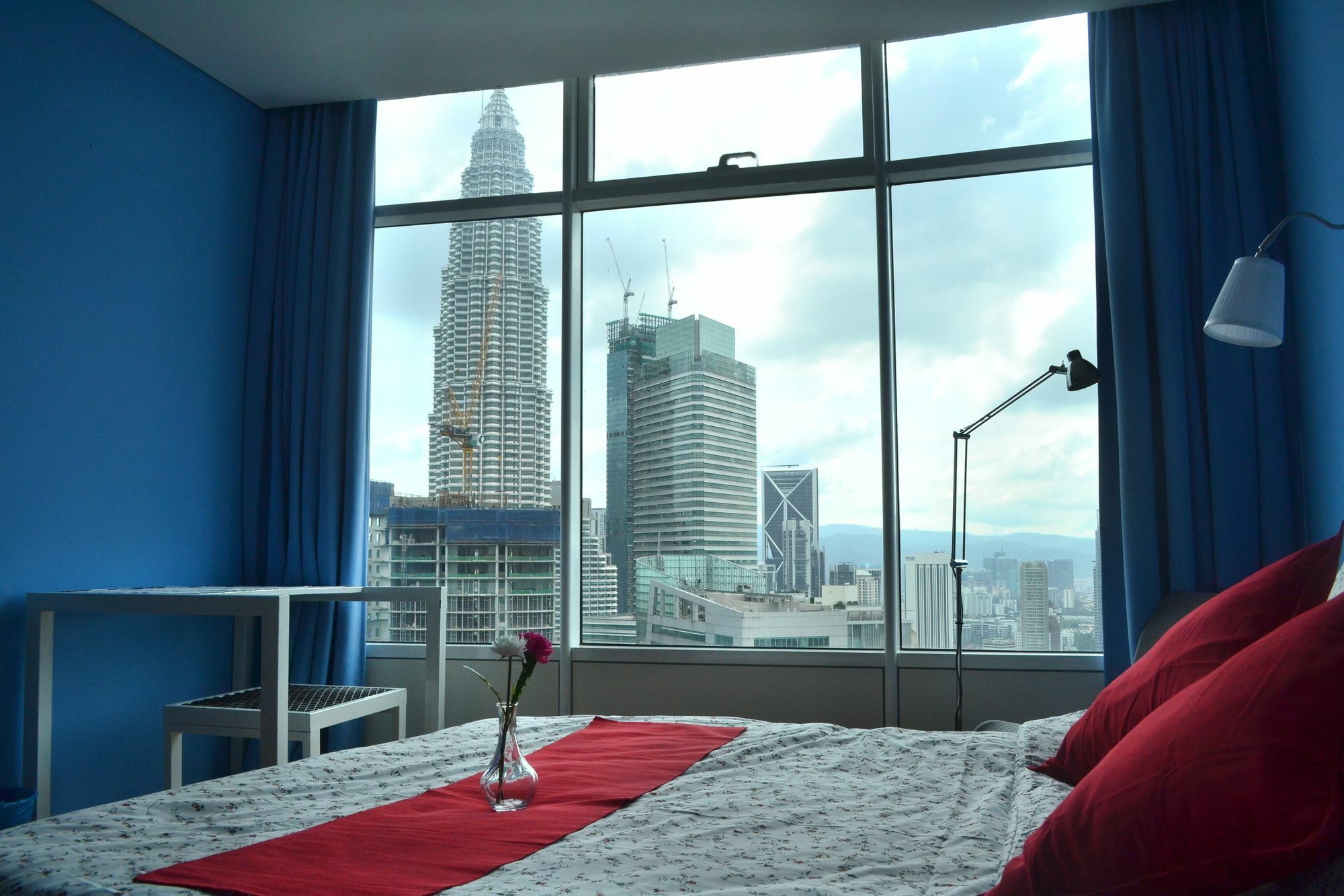 Vortex Suites Klcc Kuala Lumpur Exterior photo